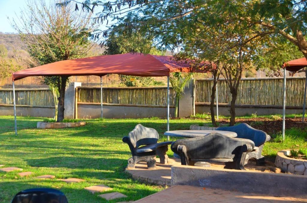 Lodge 1 Oak *