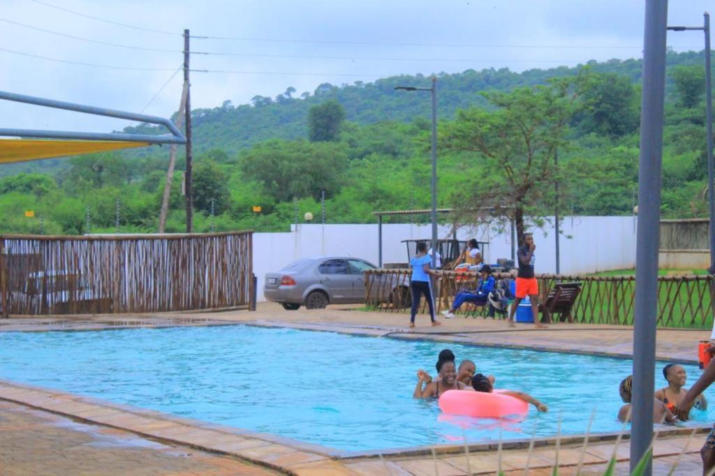 1 Oak Lodge Thohoyandou