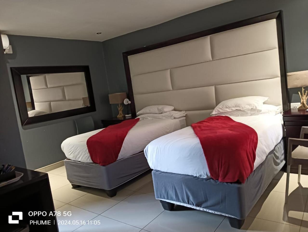1 Oak Lodge Thohoyandou
