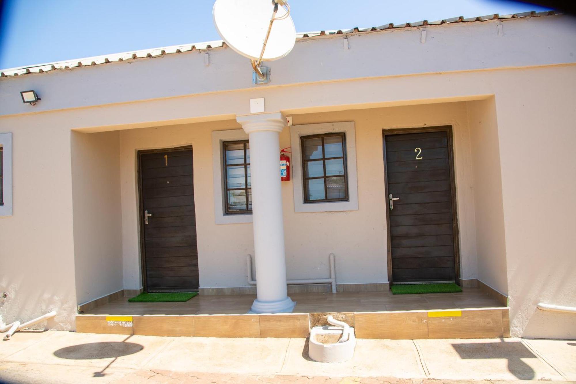 Lodge 1 Oak *