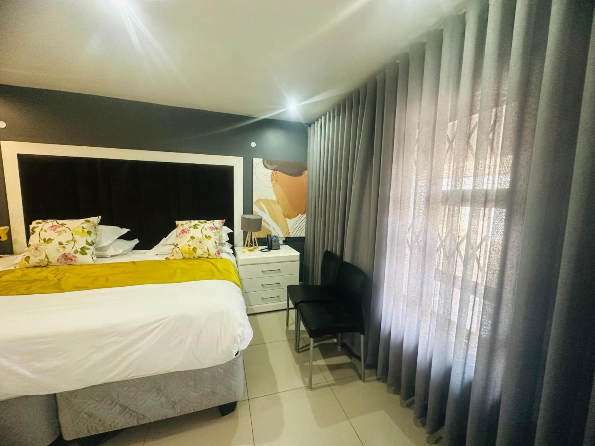 1 Oak Lodge Thohoyandou