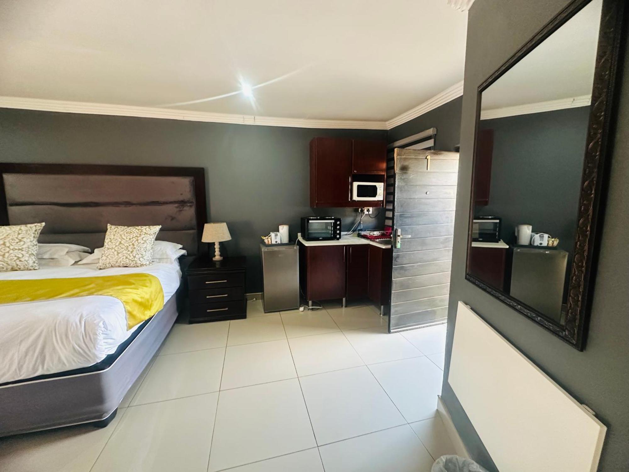 1 Oak Lodge Thohoyandou